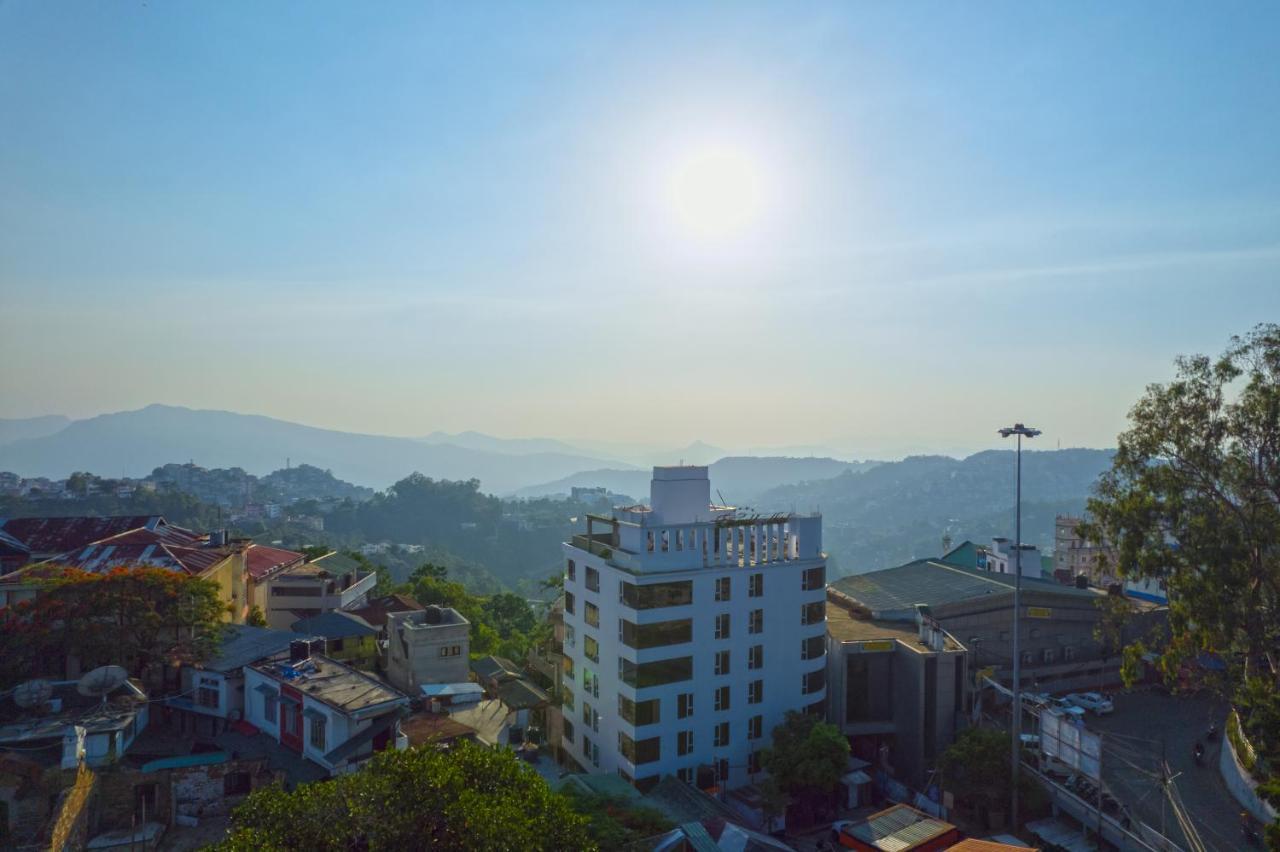 Emerald Hotel Āīzawl Exteriér fotografie